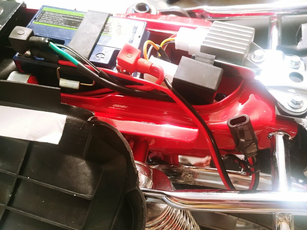 Champion SAE pigtail 1.jpg