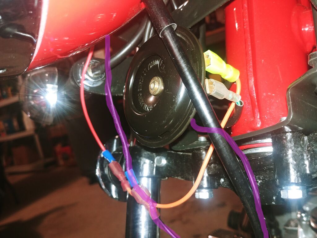 Champion 12V-5V-USB 6.jpg