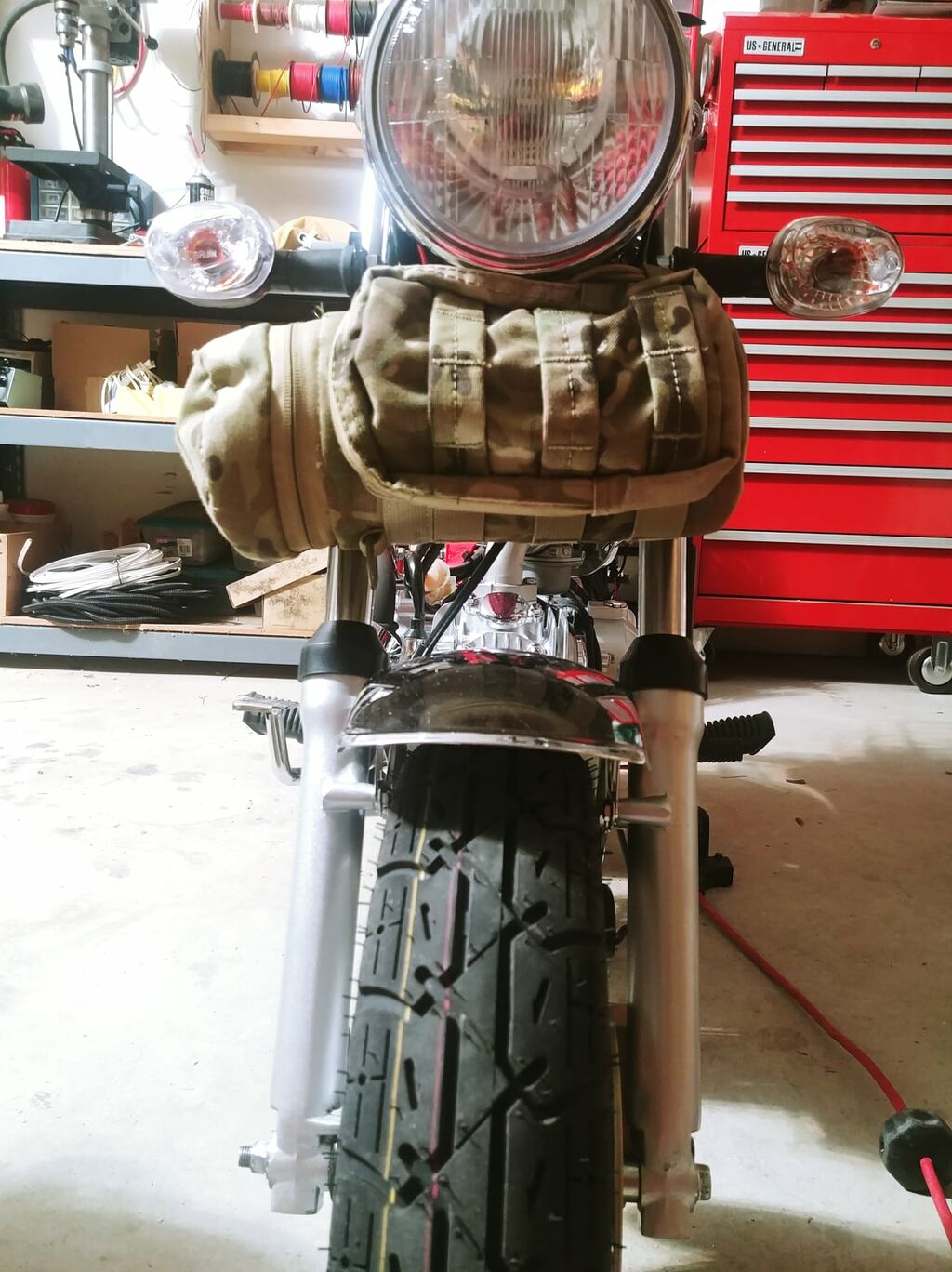 Champion front fuel bottle 4.jpg