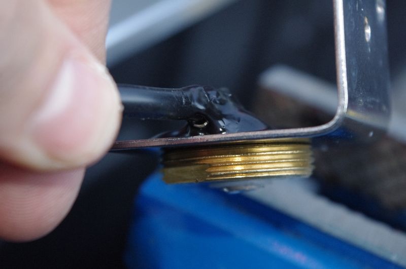 File:Yaesu Install NMO Mount 7.jpg