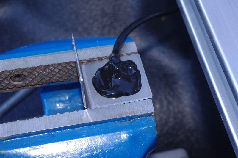 File:Yaesu Install NMO Mount 6.jpg