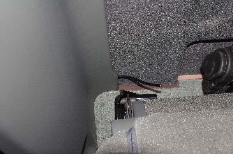 File:Yaesu Install Antenna Cable 10.jpg