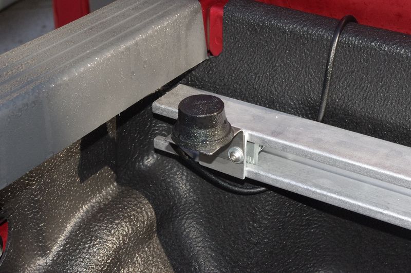 File:Yaesu Install NMO Mount 10.jpg